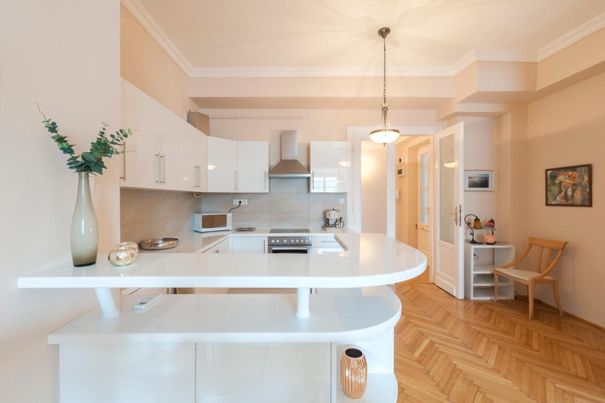 View To The Roofs Luxury Apartment With 2 Bedrooms Budapest Exterior photo